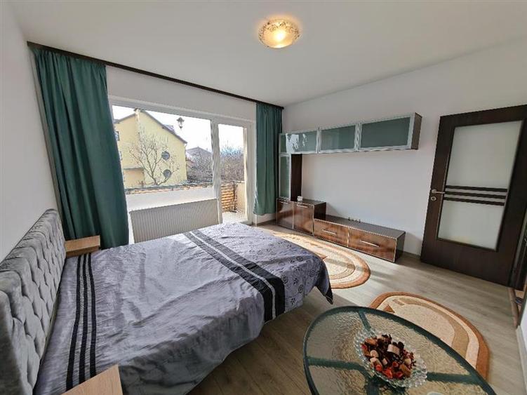 Inchiriem Garsoniera, Mobilata, Decomandata, Tractorul - 1