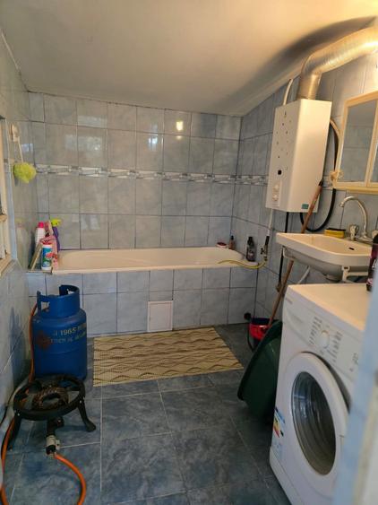 Vand casa cu teren in comuna Baneasa judetul Giurgiu - 8