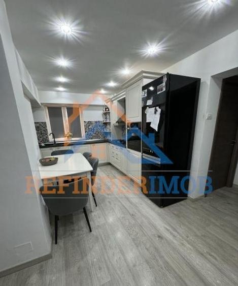 Vanzare apartament 3 camere zona 13 Septembrie - Parc Sebastian - 1