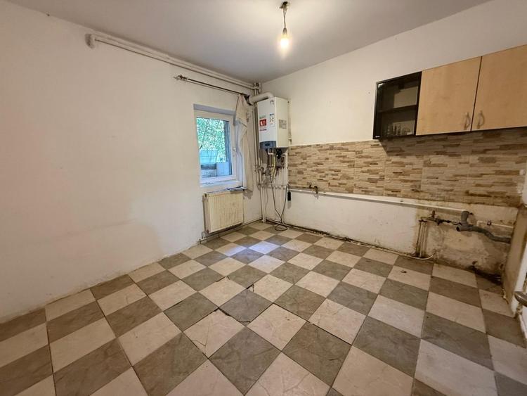 Novaci, Prosper, 13 Septembrie, vanzare 2 camere parter inalt, bloc 1989 - 4