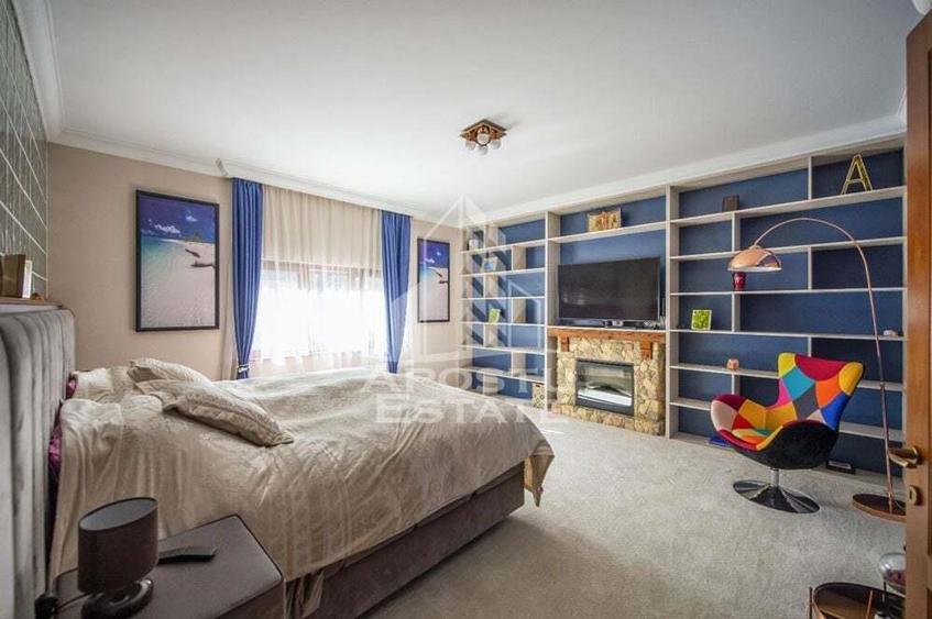 Vila,Piscina,teren fotbal,gradina,vegetatie - 2