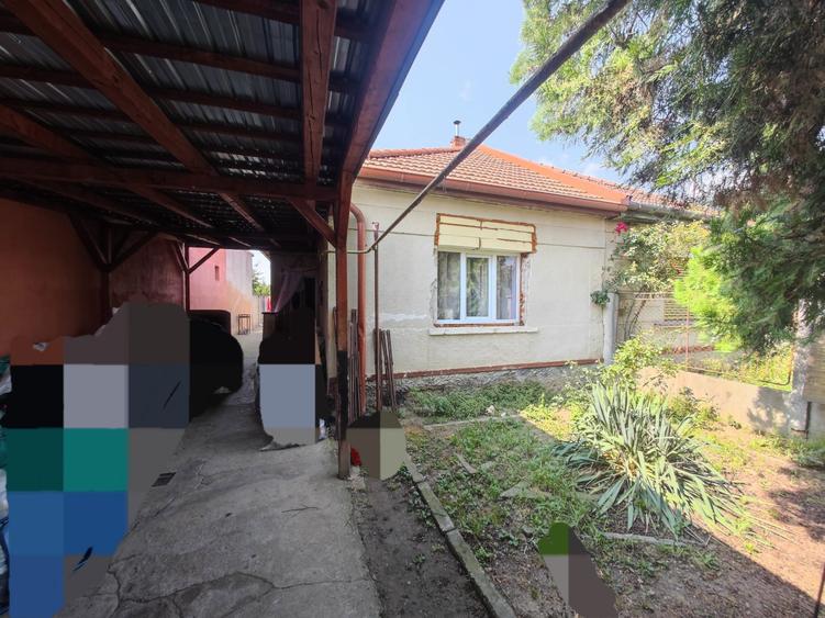 Vand casa cu 3 camera urgent - 2