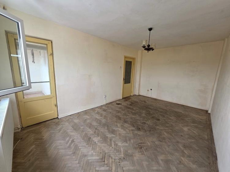 Proprietar-3 camere- apartament central, gata de personalizat după bunul plac - 2