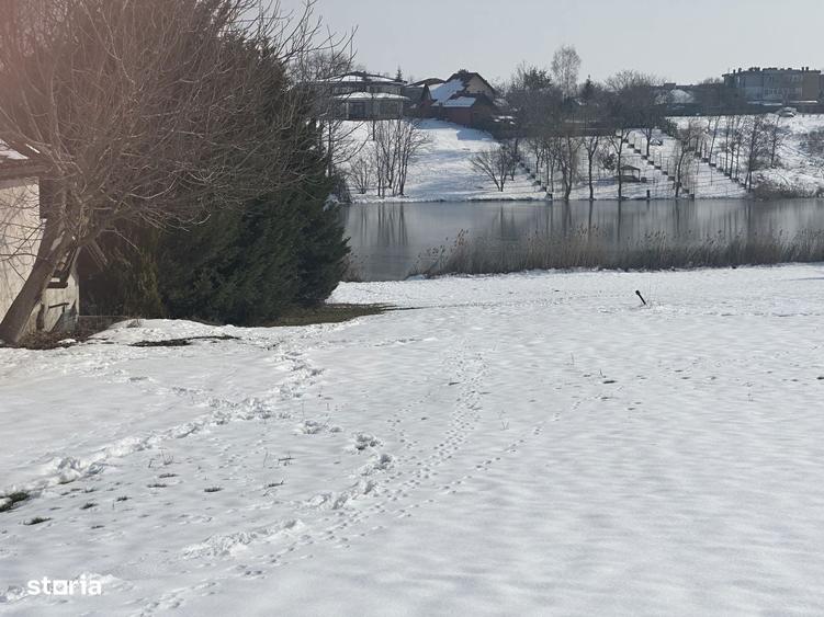 Teren de 750 mp cu vedere si acces la lac - 4