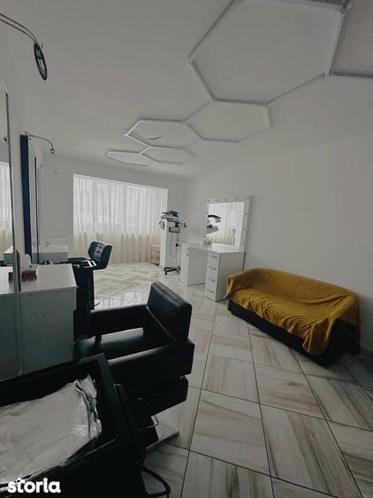 Apartament cu 3 camere ,et 1 zona Centrala - 3