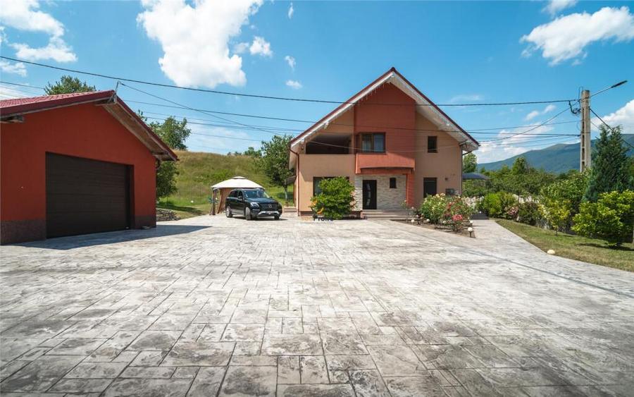 Fara Comision Vila Exclusivista langa Statiunea Straja - 4