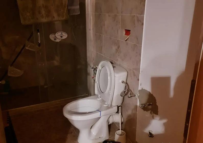 De vanzare apartament 3 camere - 8