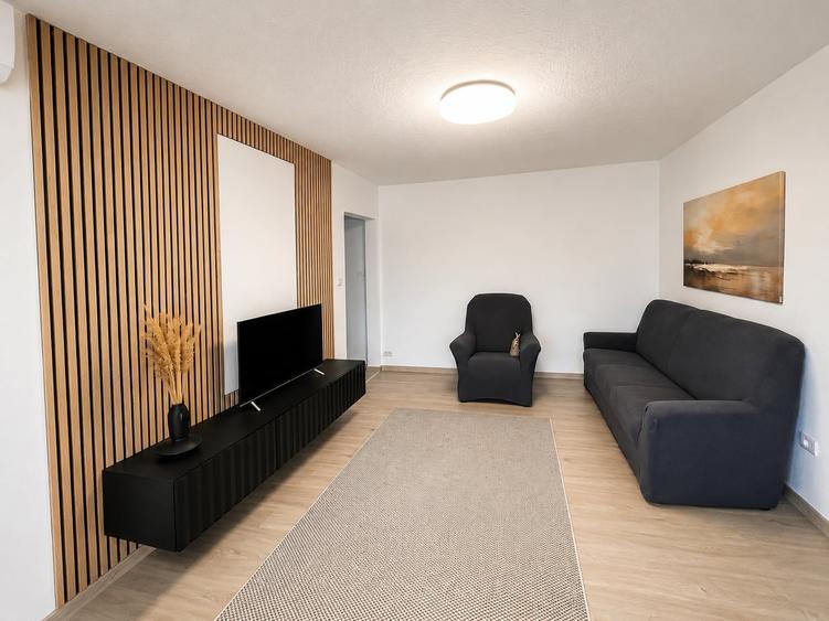 Apartament cu 3 camere semidecomandat, mobilat în Șagului