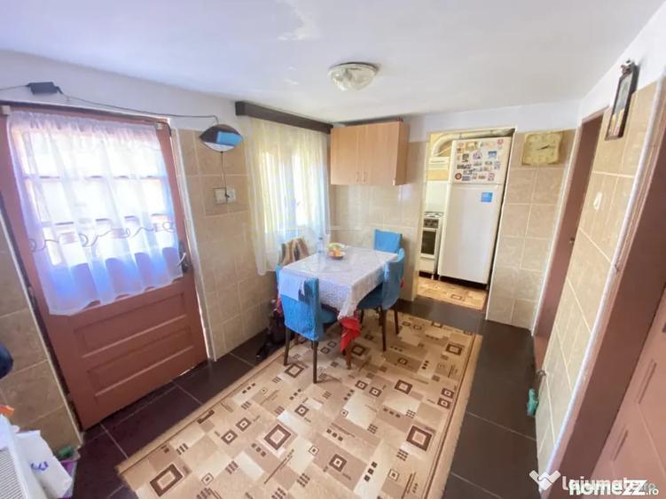 Casă cu 3 camere cu Teren 151 Mp în Central