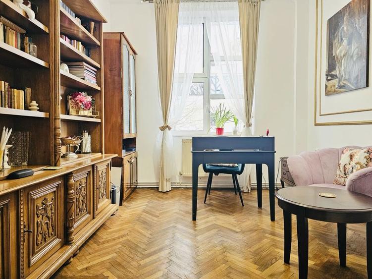 Inchiriez 2 camere in vila cu arhitectura interbelica - 2