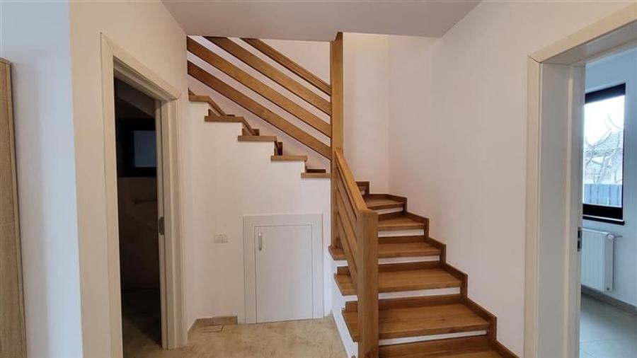 EXPLOREAZA 3D! In apreciata prezentare, pe calitativ certificat, Harman, Brasov - 3