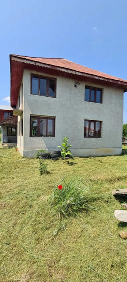 Proprietate unica la marginea ora?ului Targu Jiu Casa solida P+1 + teren intravilan ?i extravilan - 9