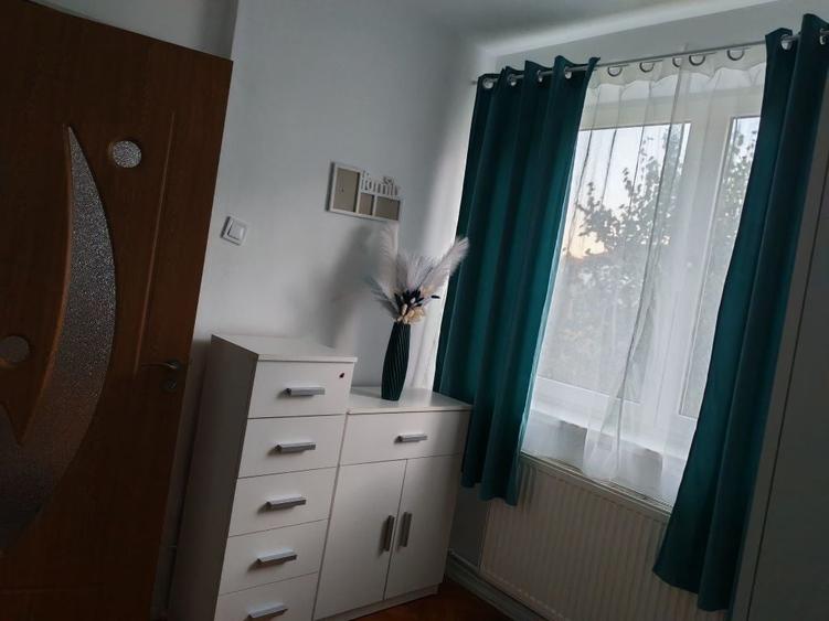 Apartament cu 2 camere decomandat în Cedonia