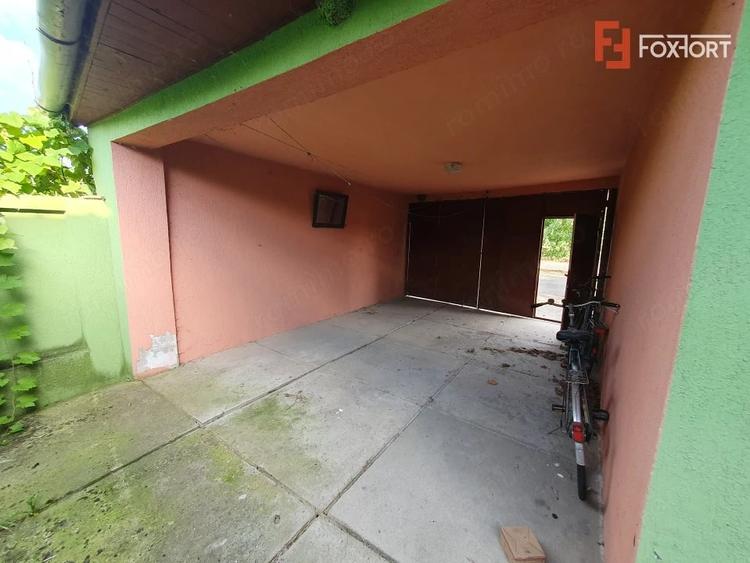 Casă cu 3 camere cu Teren 1238 Mp în Livezile