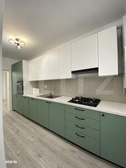 Apartament cu 3 camere semidecomandat în Moara