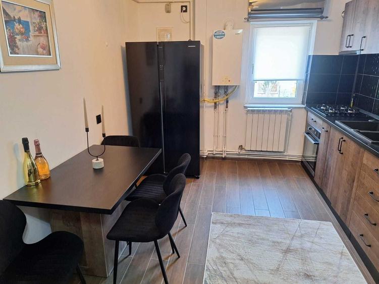 Apartament cu 2 camere decomandat în Exterior Vest