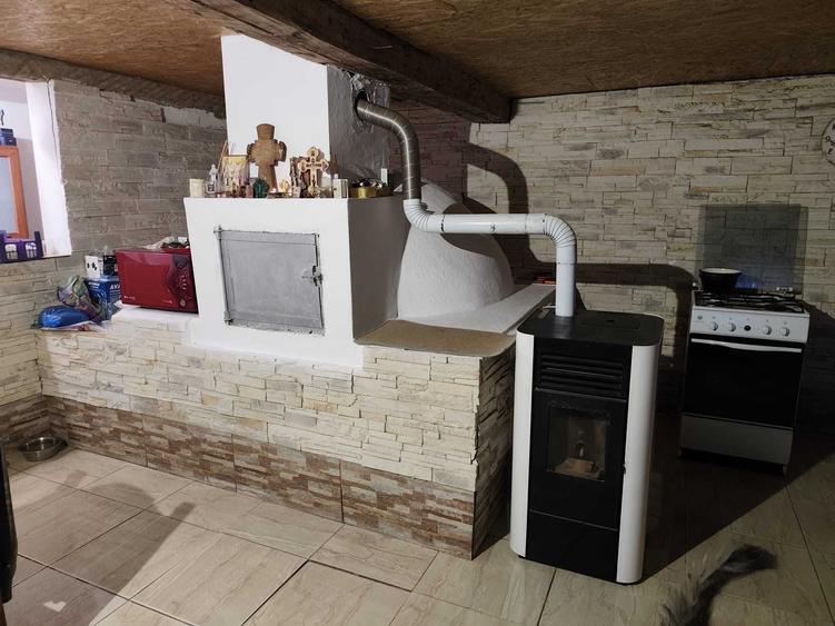 Casă cu 4 camere în Arieșeni
