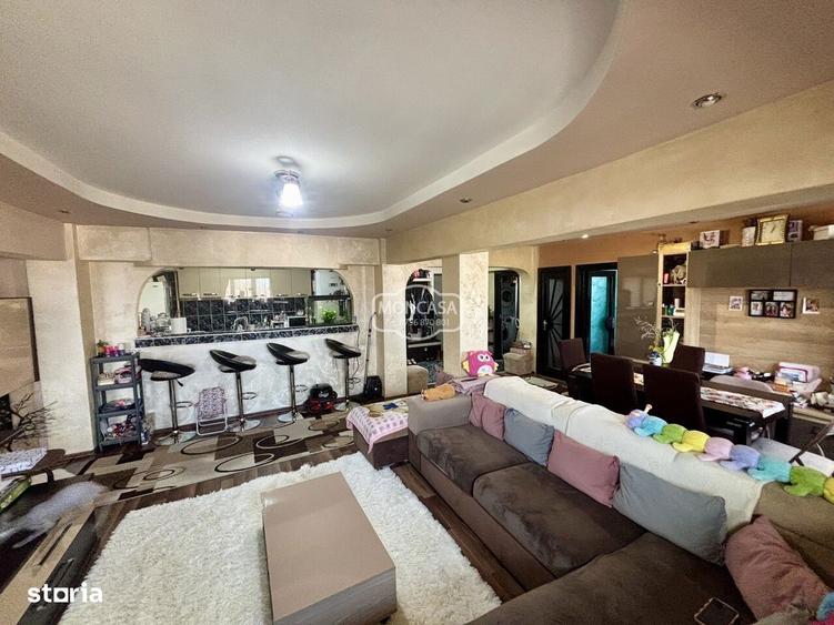 Apartament cu 3 camere semidecomandat în Central