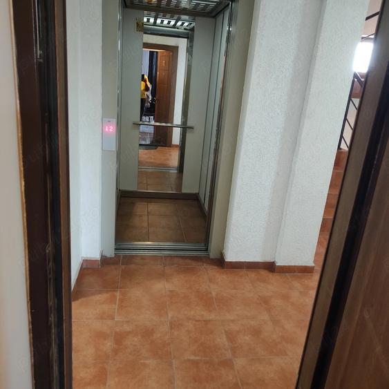 Garsonieră decomandată în Nord