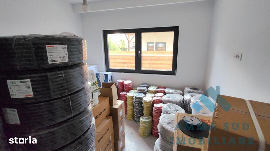 Casă cu 5 camere cu Teren 344 Mp în Central