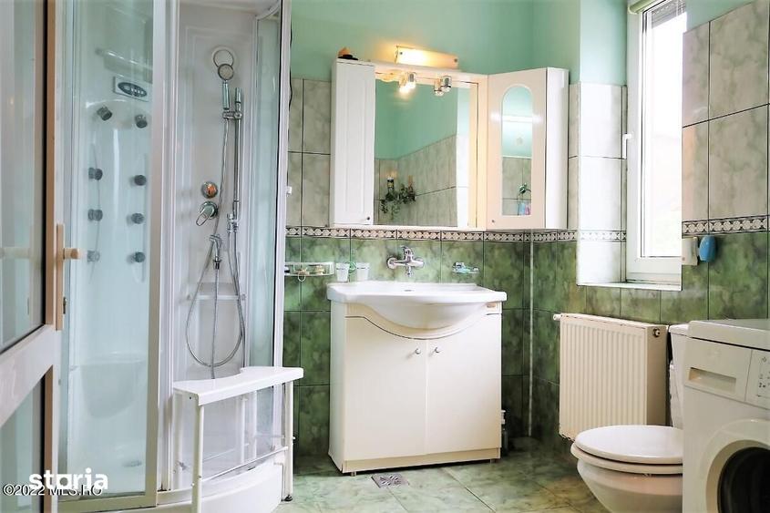 Casă cu 4 camere cu Teren 1094 Mp în Ovidiu