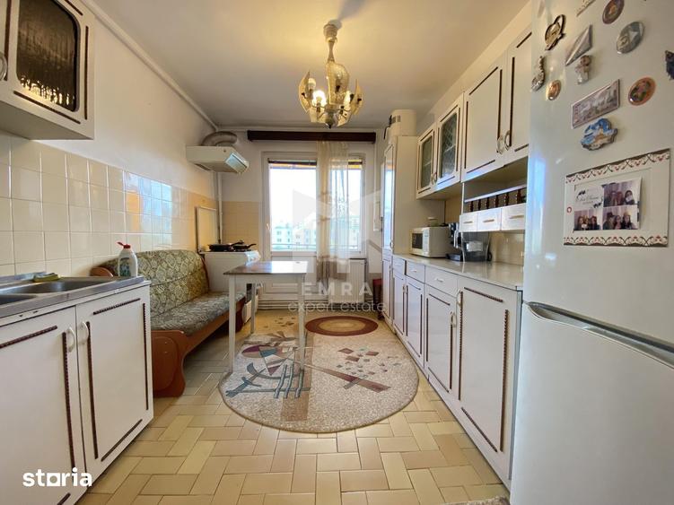 Apartament cu 3 camere decomandat în Tudor