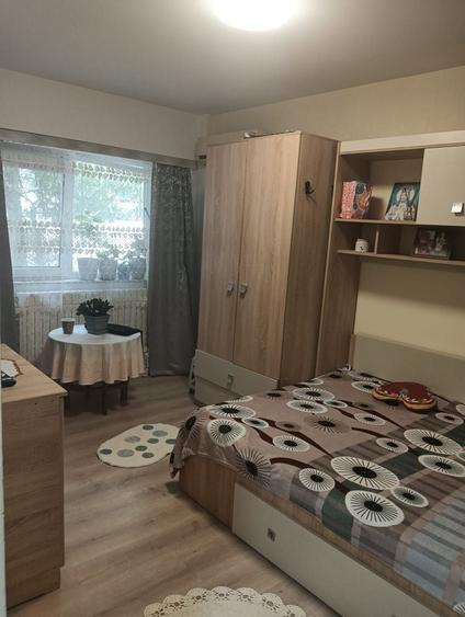 Garsonieră decomandată în Central
