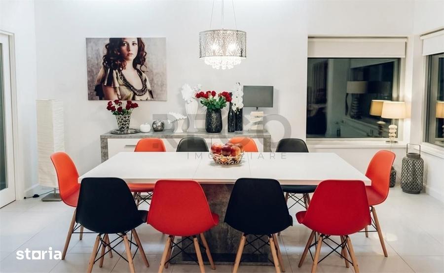Casă cu 6 camere cu Teren 1397 Mp în Sânmartin
