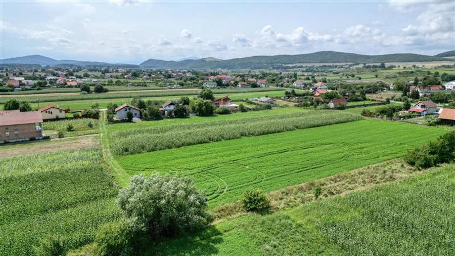 Teren Construcții intravilan de 845 mp, în Podu Oltului