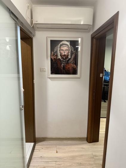 Apartament cu 3 camere decomandat în Uiești