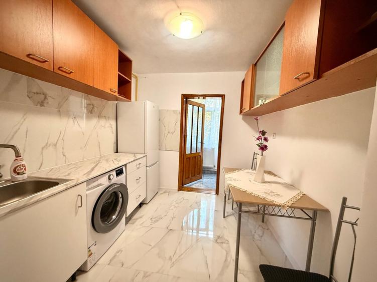 Apartament cu 2 camere decomandat, mobilat în Nicolina