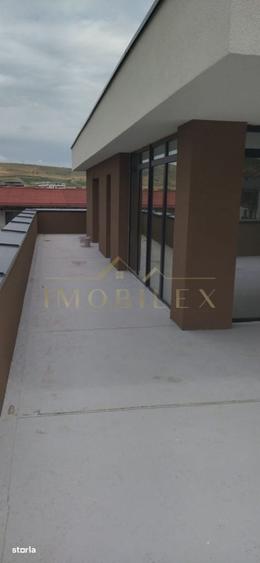 Apartament cu 4 camere în Florești