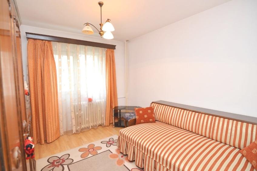 Apartament cu 3 camere decomandat în Iancului