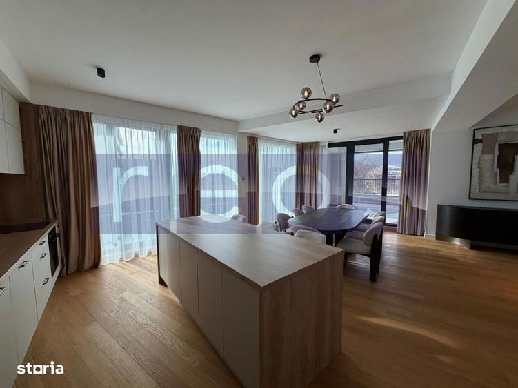 Apartament cu 4 camere în Central