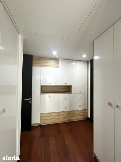 Apartament cu 4 camere decomandat, mobilat în Domenii