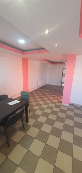Apartament cu 4 camere decomandat în Fundeni