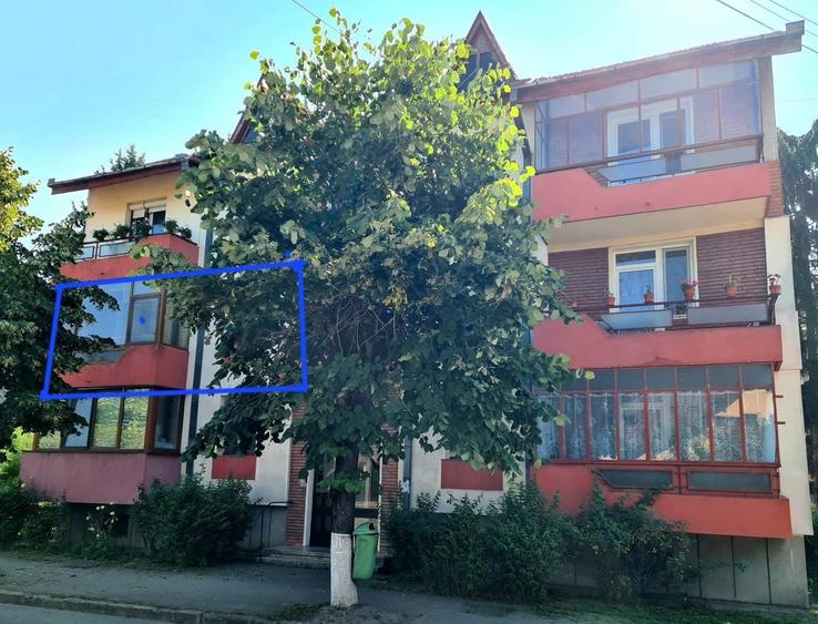 Apartament cu 3 camere decomandat, mobilat în Central