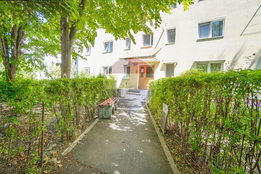 Apartament cu 2 camere semidecomandat în Florilor