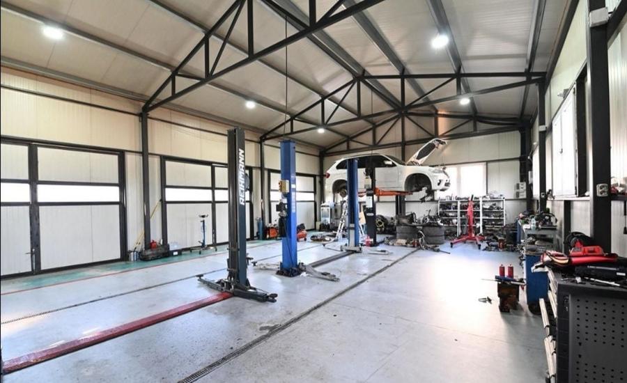 Spațiu industrial, de 474 mp, în Podari