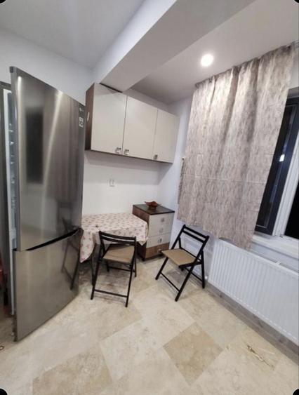 Apartament cu 2 camere decomandat în Roșu