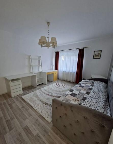 Apartament cu 2 camere decomandat, mobilat în Dârste