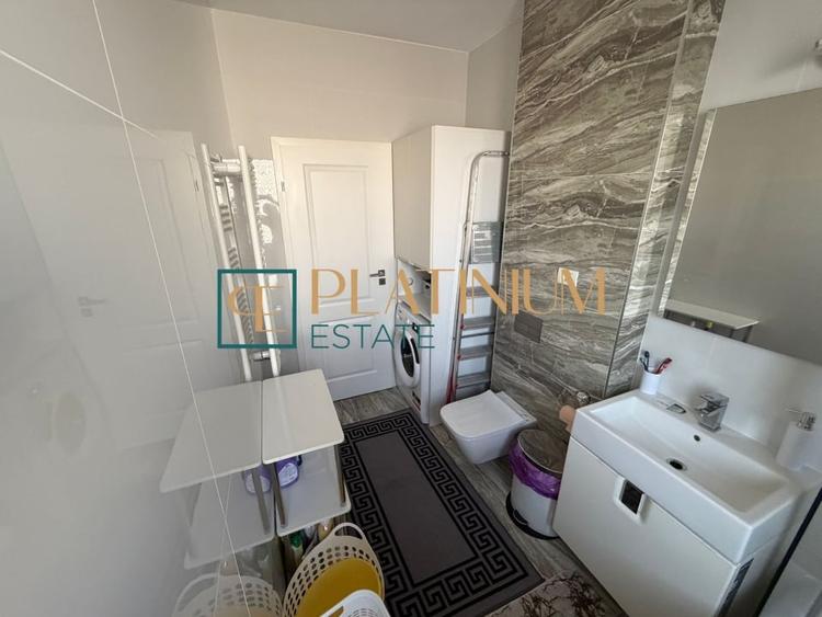 Apartament cu 3 camere semidecomandat, mobilat în Dumbrăvița