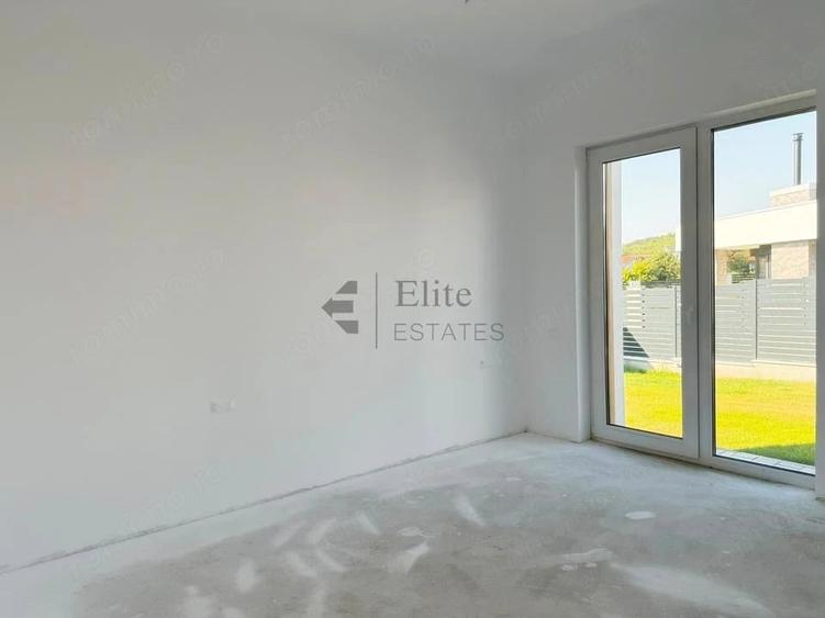 Casa de vanzare cu 4 camere in zona Dealuri Oradea - 8