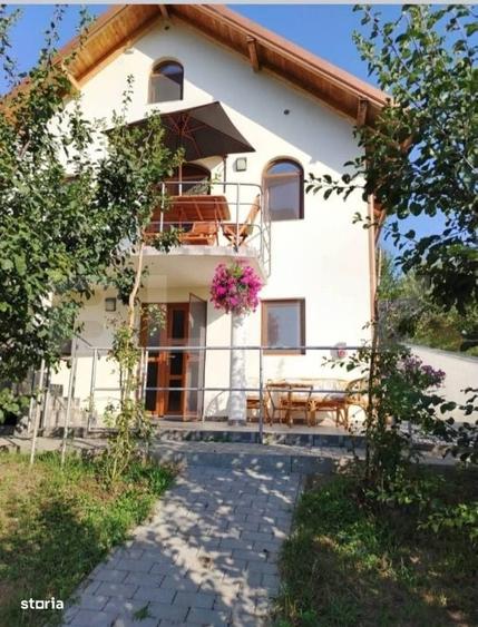Casă cu 4 camere în Grebenișu de Câmpie