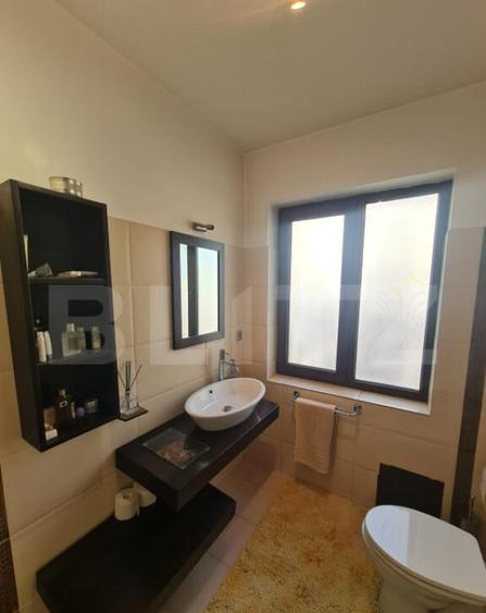 Casa individuala cu 4 camere, 520 mp de teren, zona cu acces - 5