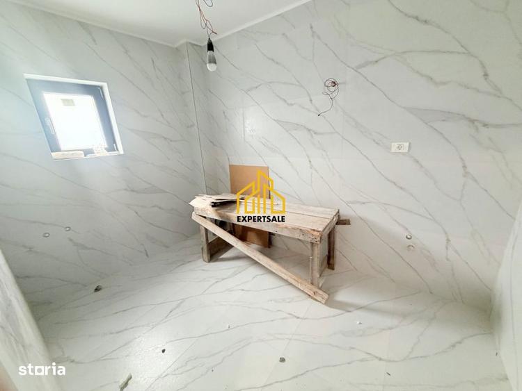 Casă cu 4 camere cu Teren 250 Mp în Clinceni
