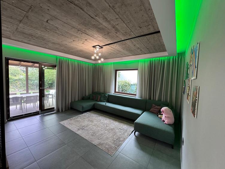 VILA COCHETA CU TEREN GENEROS,  PANOURI FOTOVOLTAICE 11KW SI GARAJ - 7