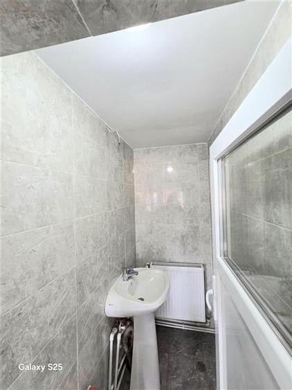 Spatiu Comercial cu Vad, Renovat, Zona CET Medeea - 6