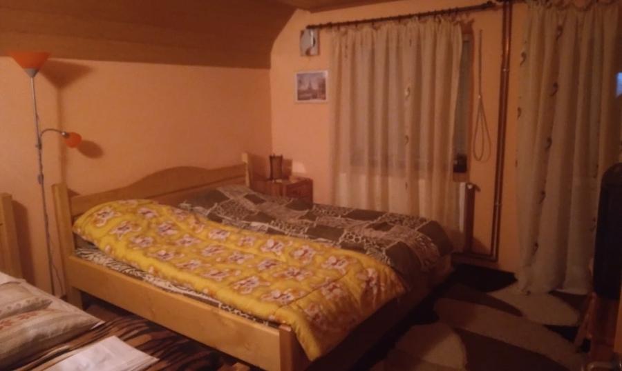 Casă individuală cu 5 camere cu Canalizare în Rânca