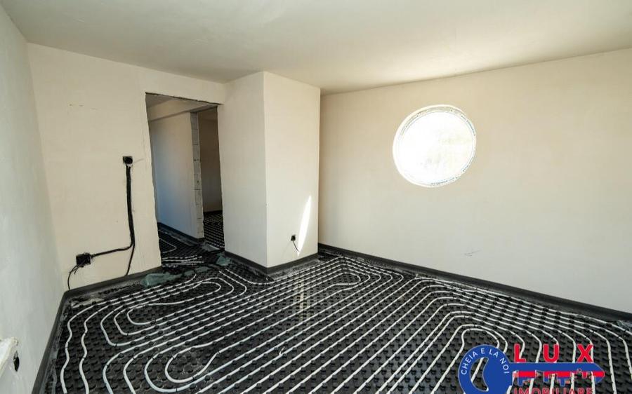 ID 6728 Vila de tip P+E+Pod *Str. Eternitatii - 11